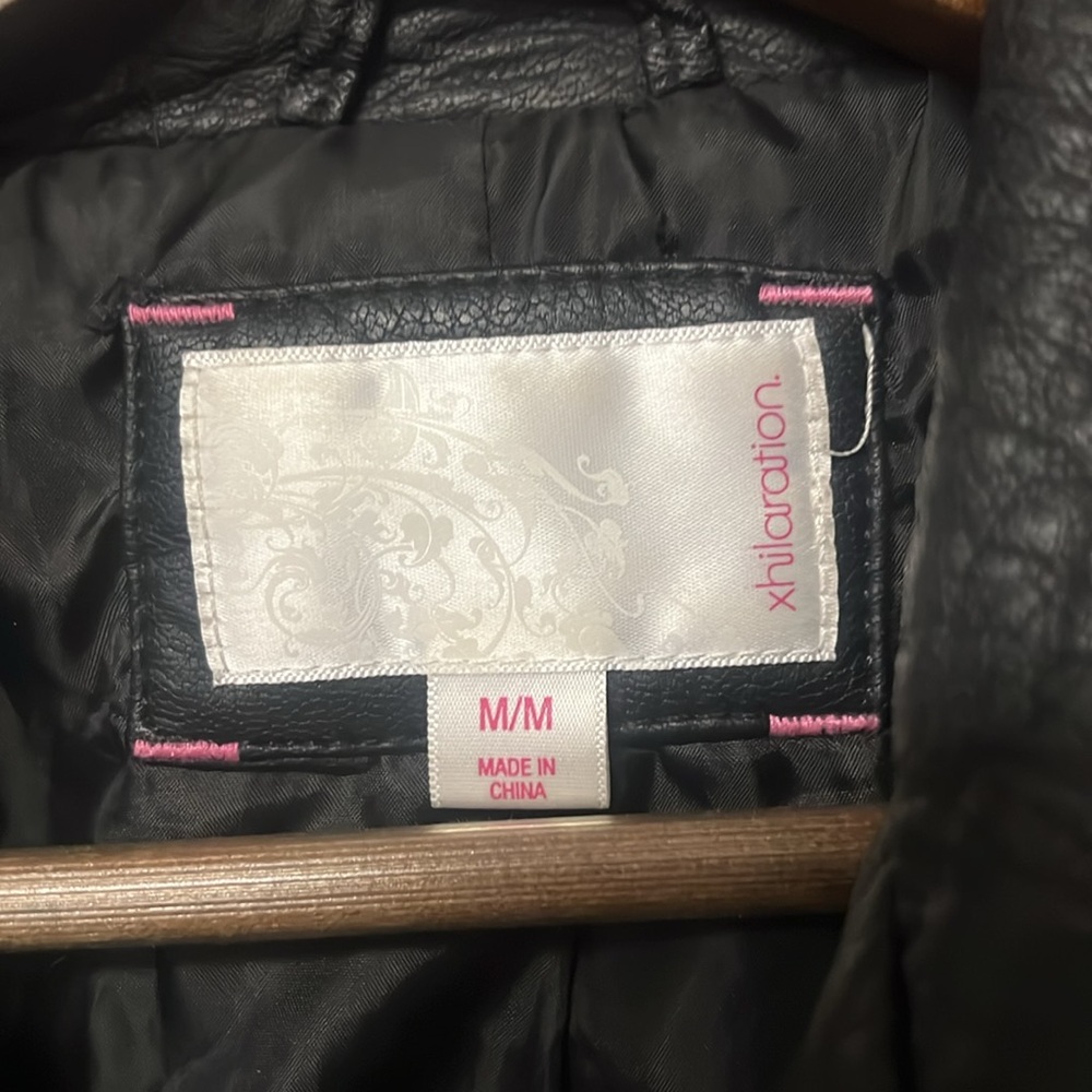 Women’s Size Medium Pendleton, Leather Jacket - image 3